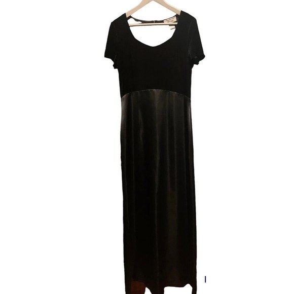 PAPELL BOUTIQUE Black Velvet‎ Long Evening Dress 12 Long Sleeve Vintage Glamor - Picture 1 of 8